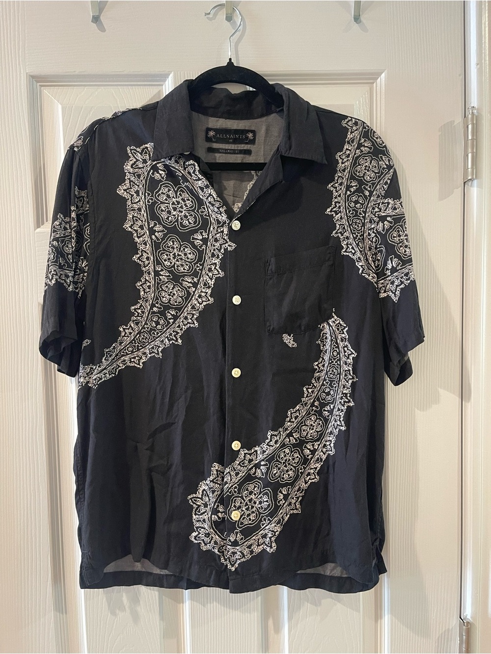 AllSaints Aaran Black Paisley Bandana Print Crepe Short Sleeve Camp Shirt SZ XS